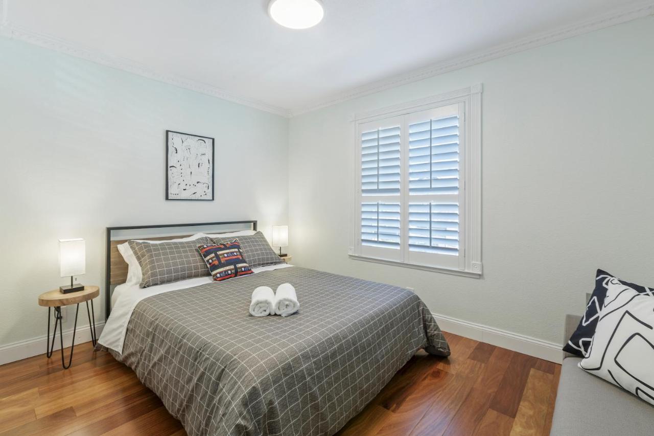 @ Marbella Lane - Buckingham Place Laundry + P Pacifica Εξωτερικό φωτογραφία